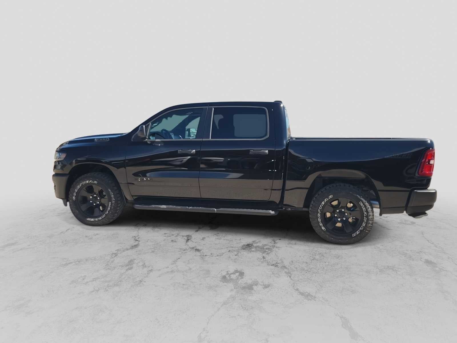 2026 RAM 1500 RAM 1500 WARLOCK CREW CAB 4X4 5'7' BOX