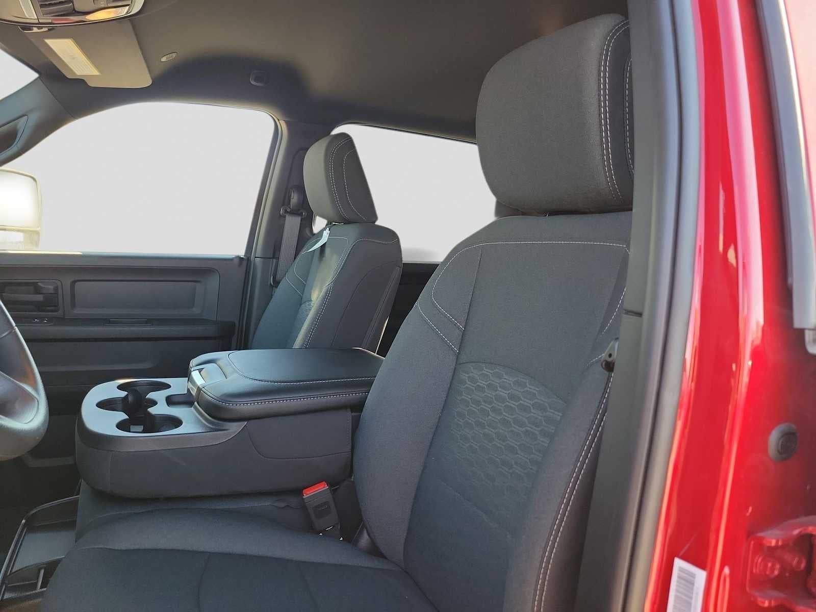 2026 RAM 2500 RAM 2500 TRADESMAN CREW CAB 4X4 6'4' BOX