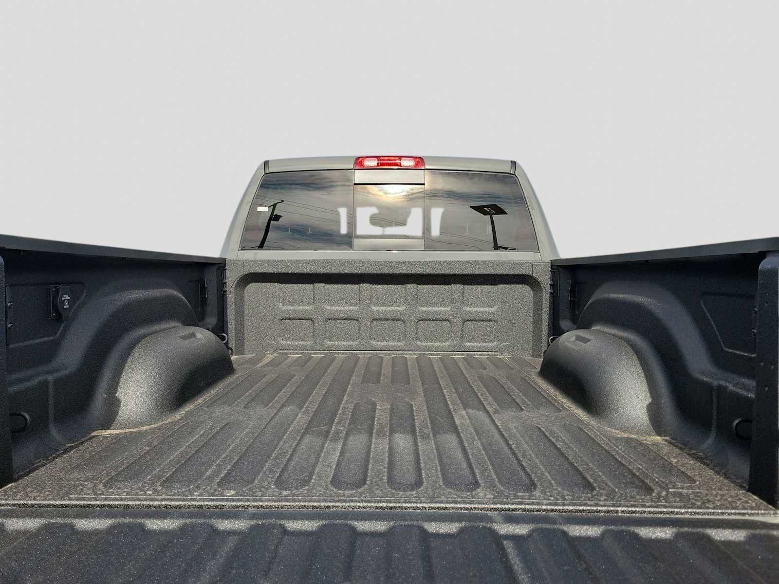 2026 RAM Ram 2500 RAM 2500 BLACK EXPRESS CREW CAB 4X4 6'4' BOX