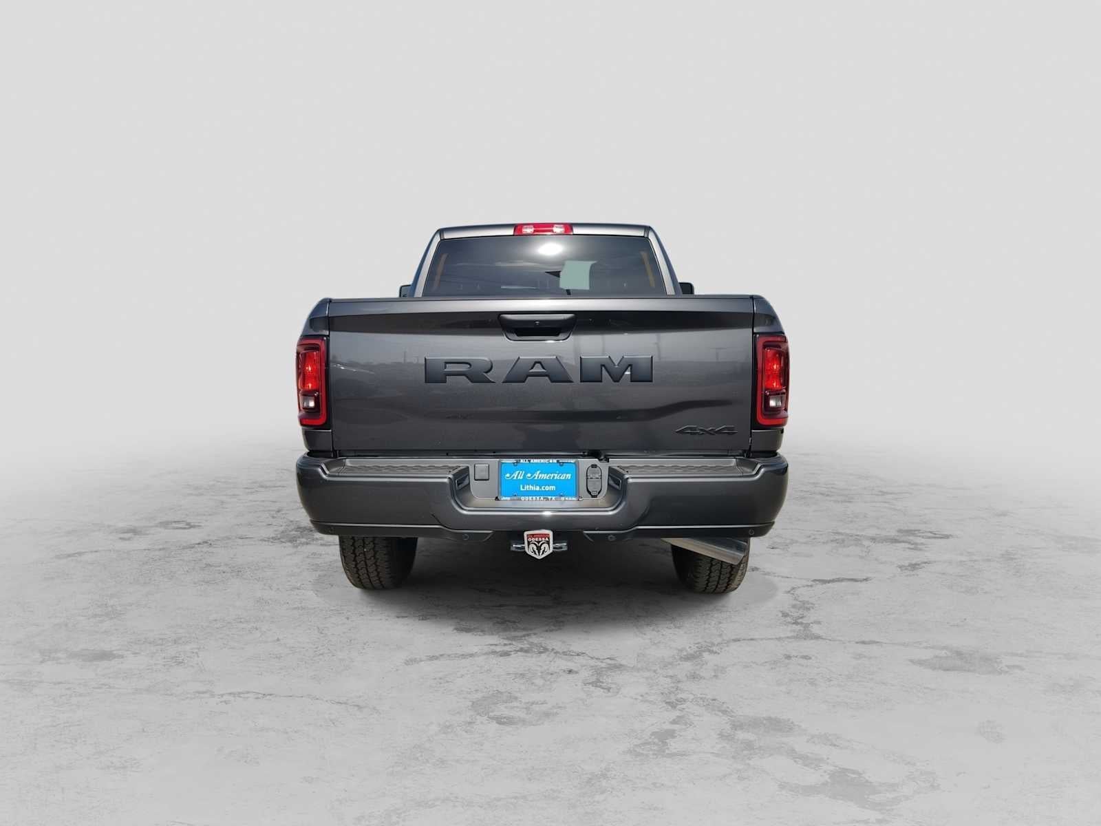 2026 RAM Ram 2500 RAM 2500 BLACK EXPRESS CREW CAB 4X4 6'4' BOX