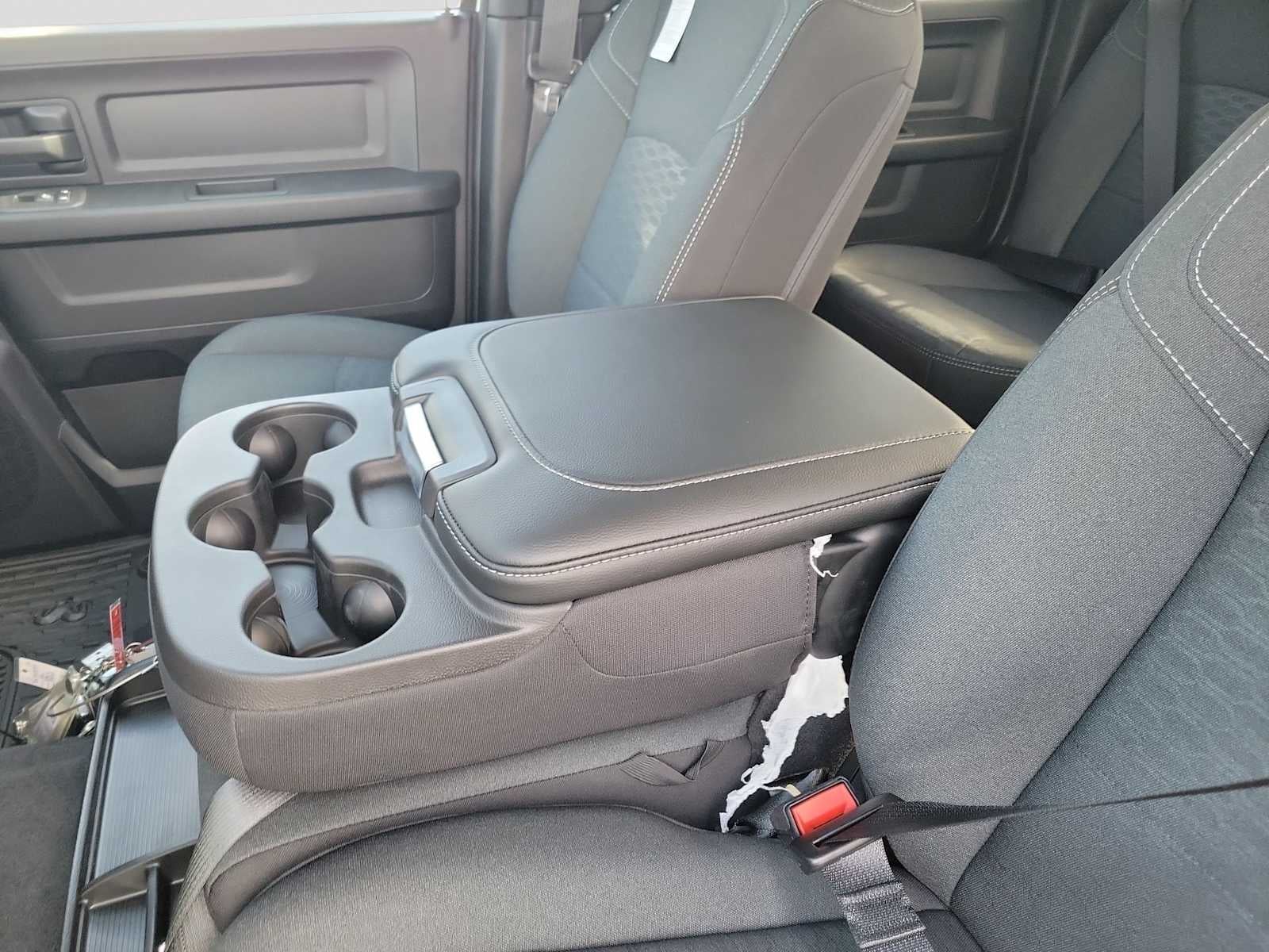 2026 RAM 2500 RAM 2500 WARLOCK CREW CAB 4X4 6'4' BOX