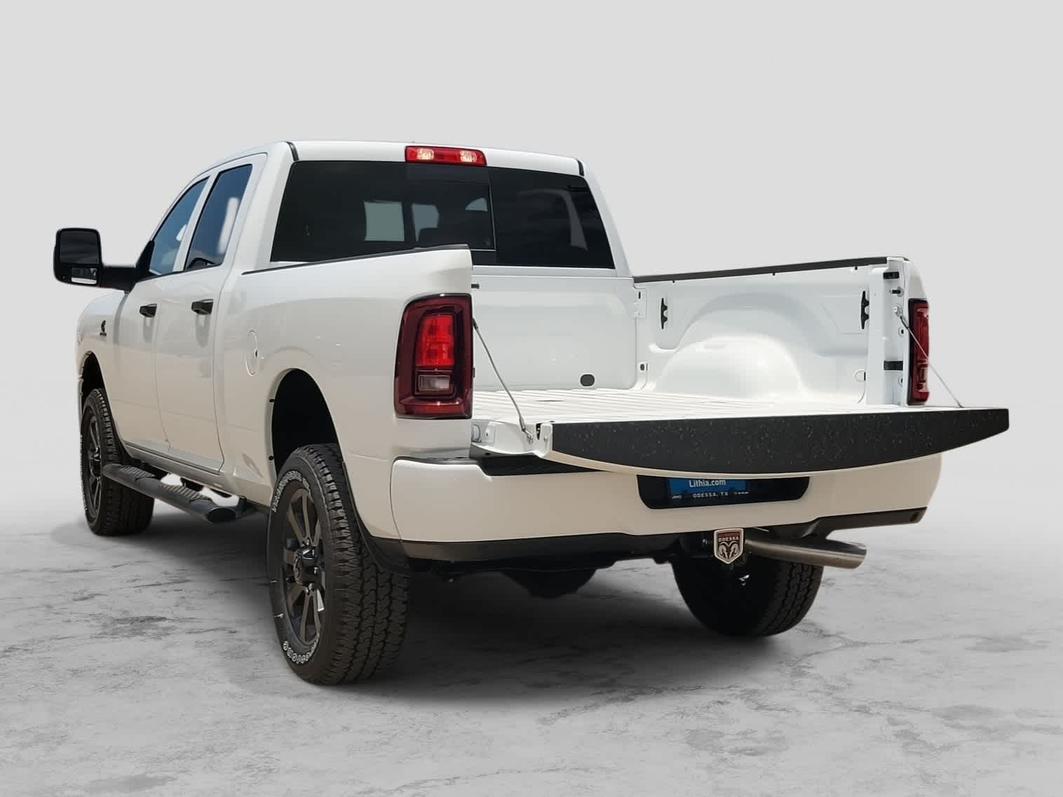 2026 RAM 2500 RAM 2500 BLACK EXPRESS CREW CAB 4X4 6'4' BOX