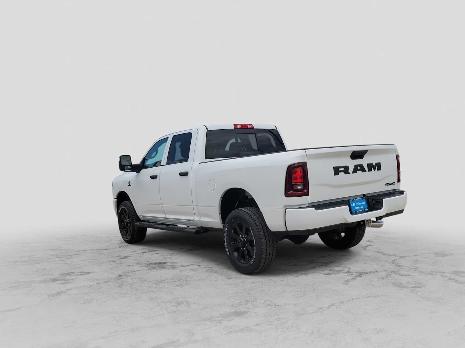 2026 RAM 2500 RAM 2500 BLACK EXPRESS CREW CAB 4X4 6'4' BOX