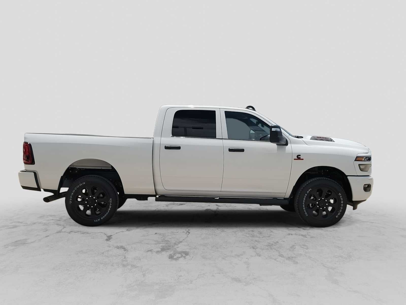 2026 RAM 2500 RAM 2500 BLACK EXPRESS CREW CAB 4X4 6'4' BOX
