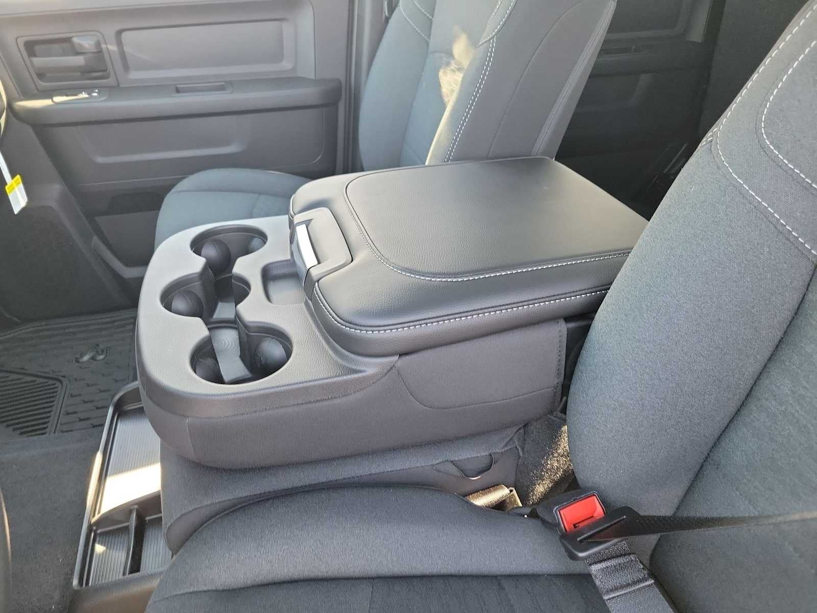 2026 RAM 2500 RAM 2500 WARLOCK CREW CAB 4X4 6'4' BOX