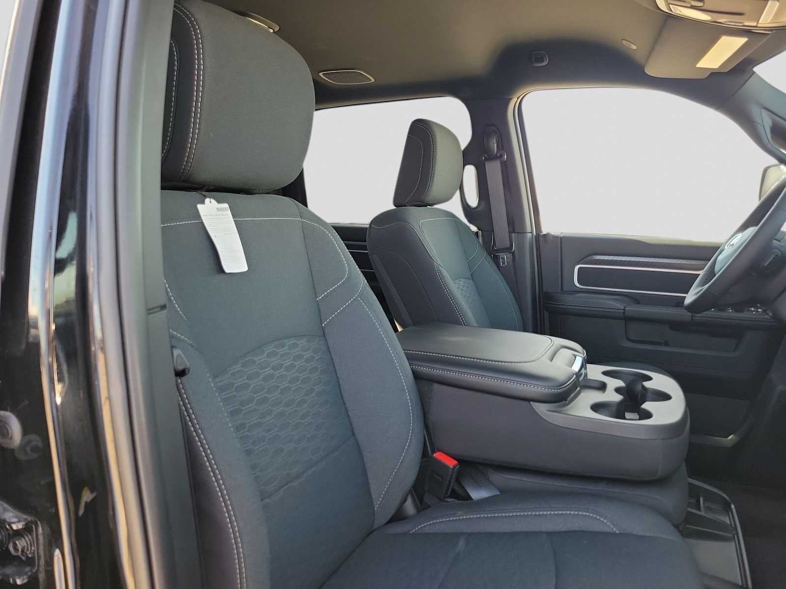 2025 RAM 2500 Big Horn Crew Cab 4x4 6'4' Box