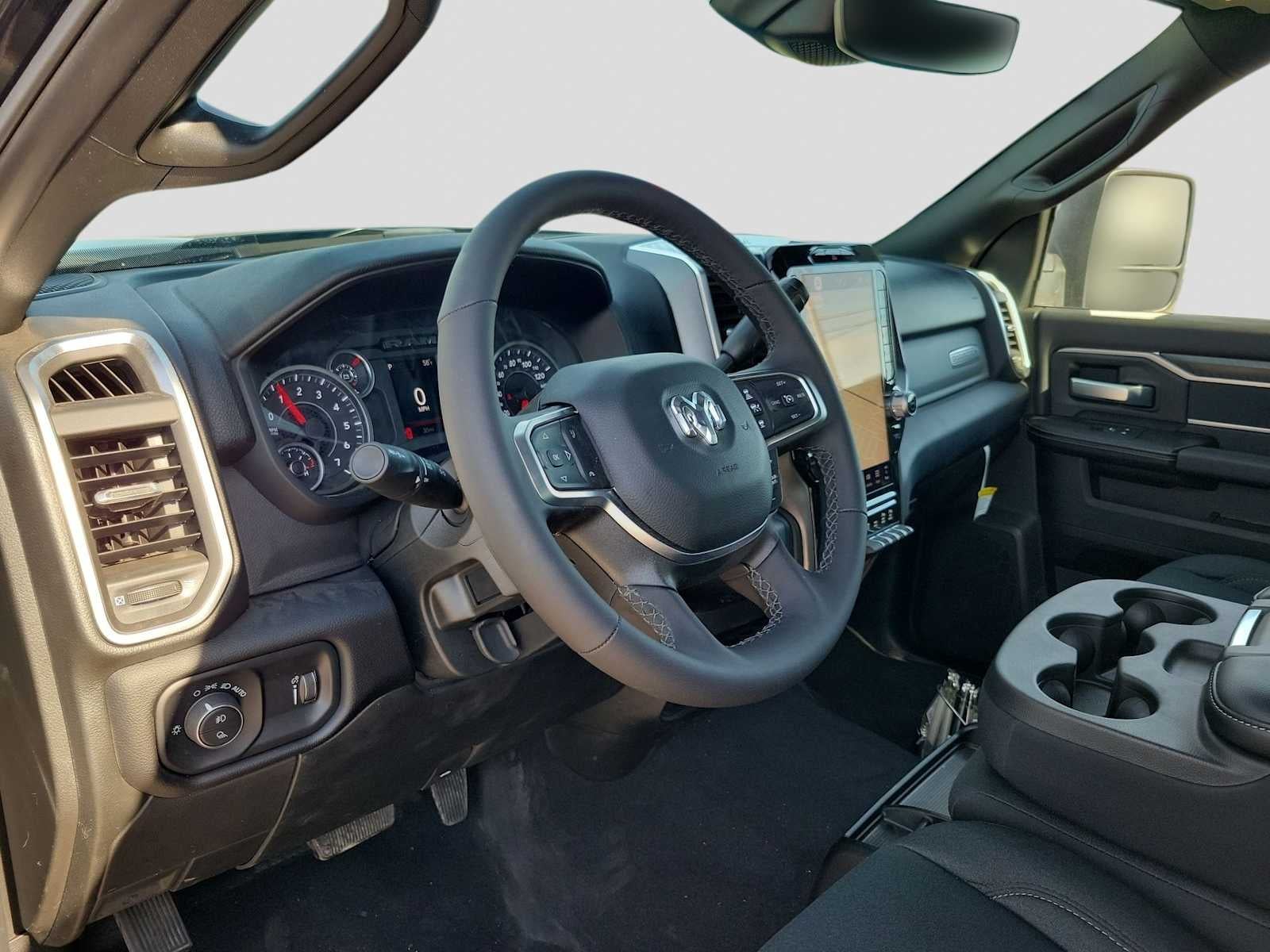 2025 RAM 2500 Big Horn Crew Cab 4x4 6'4' Box