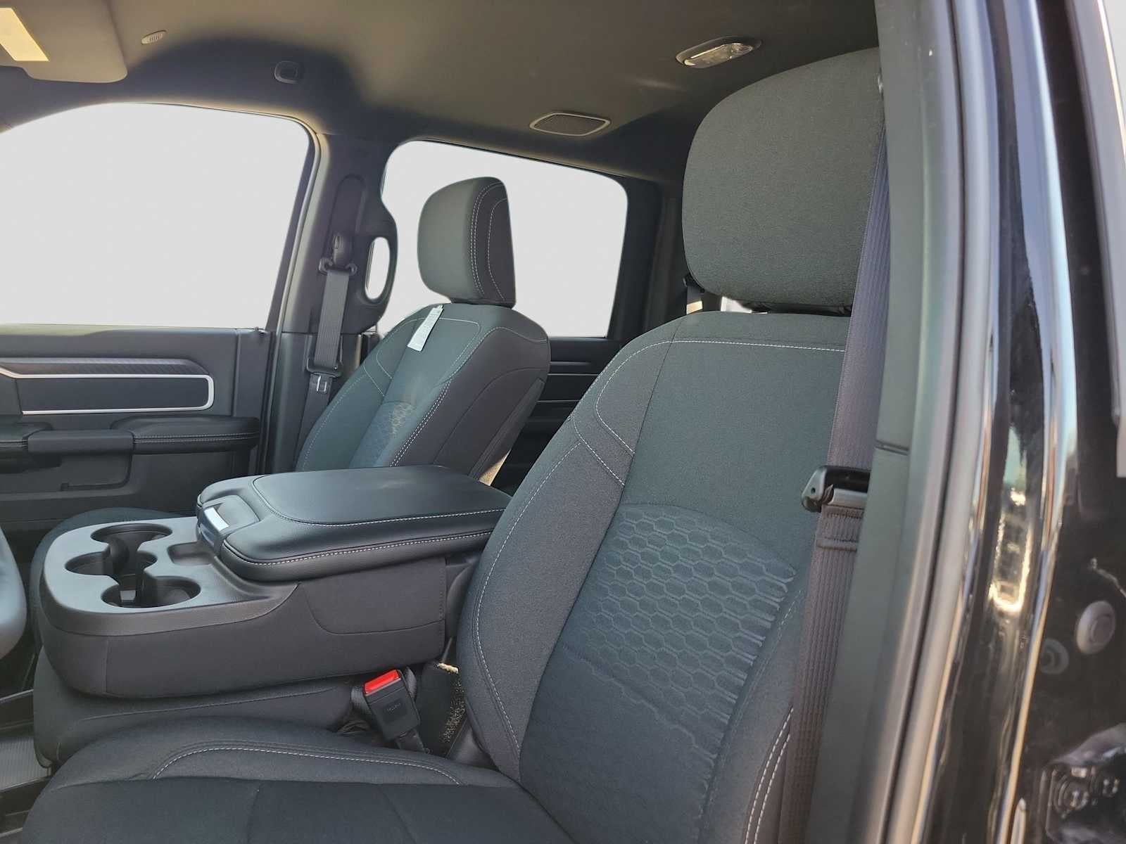 2025 RAM 2500 Big Horn Crew Cab 4x4 6'4' Box