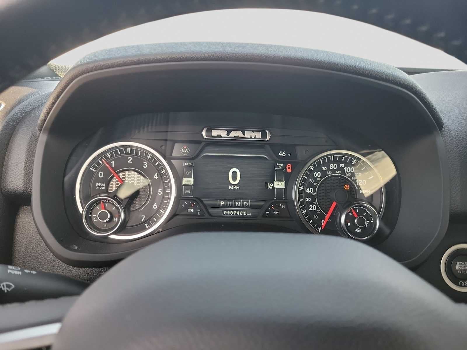 2024 RAM 2500 Big Horn Crew Cab 4x4 6'4' Box