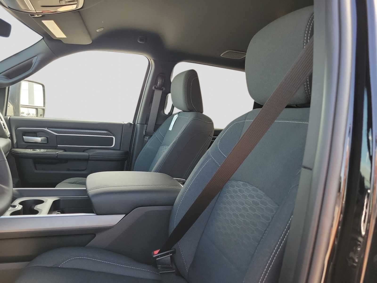 2026 RAM Ram 2500 RAM 2500 LONE STAR CREW CAB 4X4 6'4' BOX