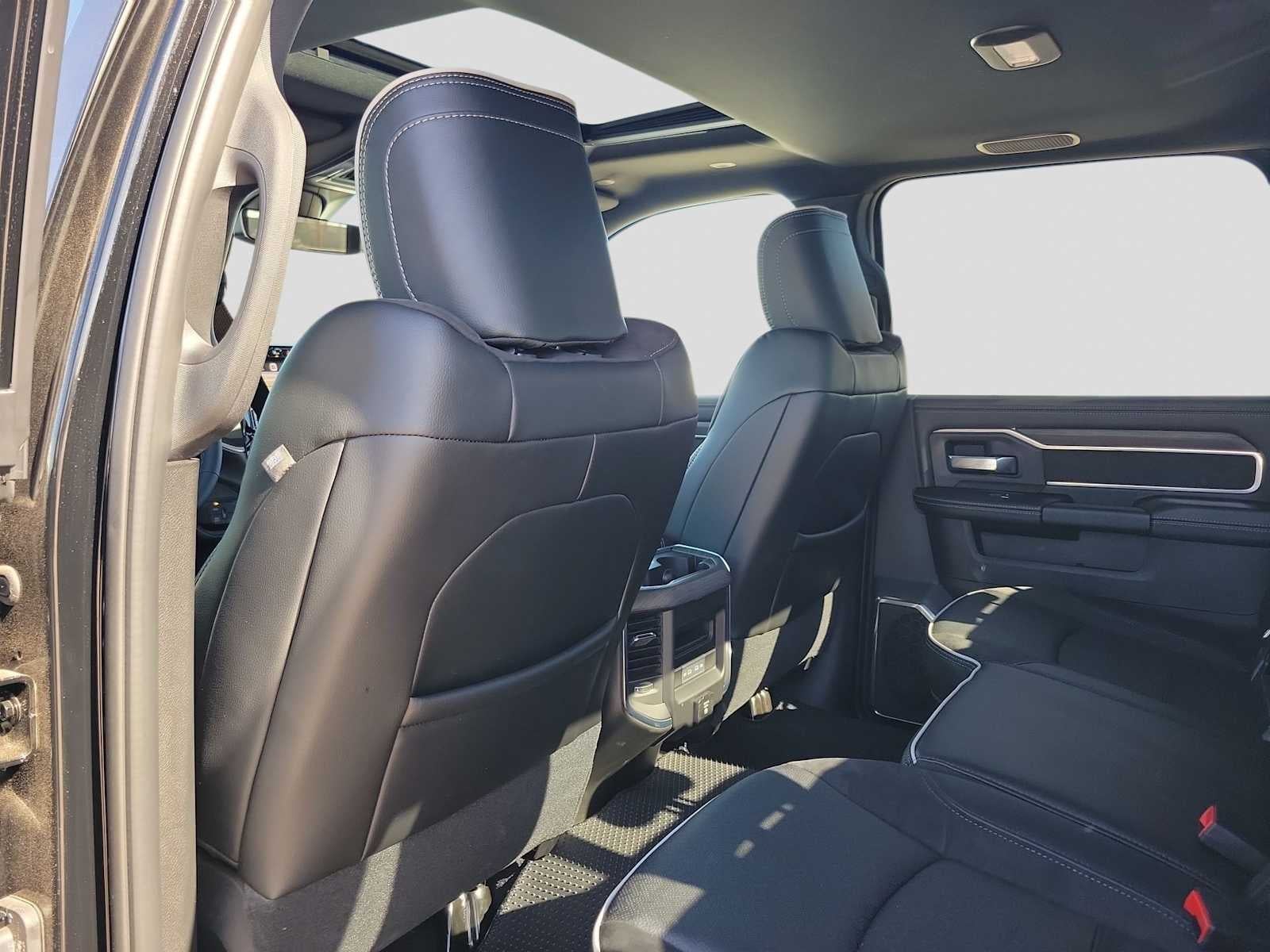 2026 RAM 2500 RAM 2500 LARAMIE CREW CAB 4X4 6'4' BOX