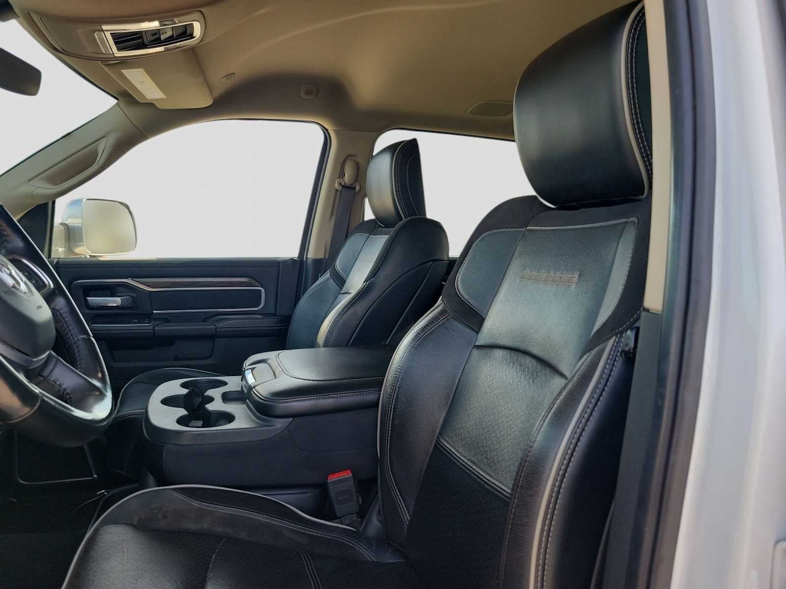 2021 RAM 2500 Laramie Crew Cab 4x4 6'4' Box