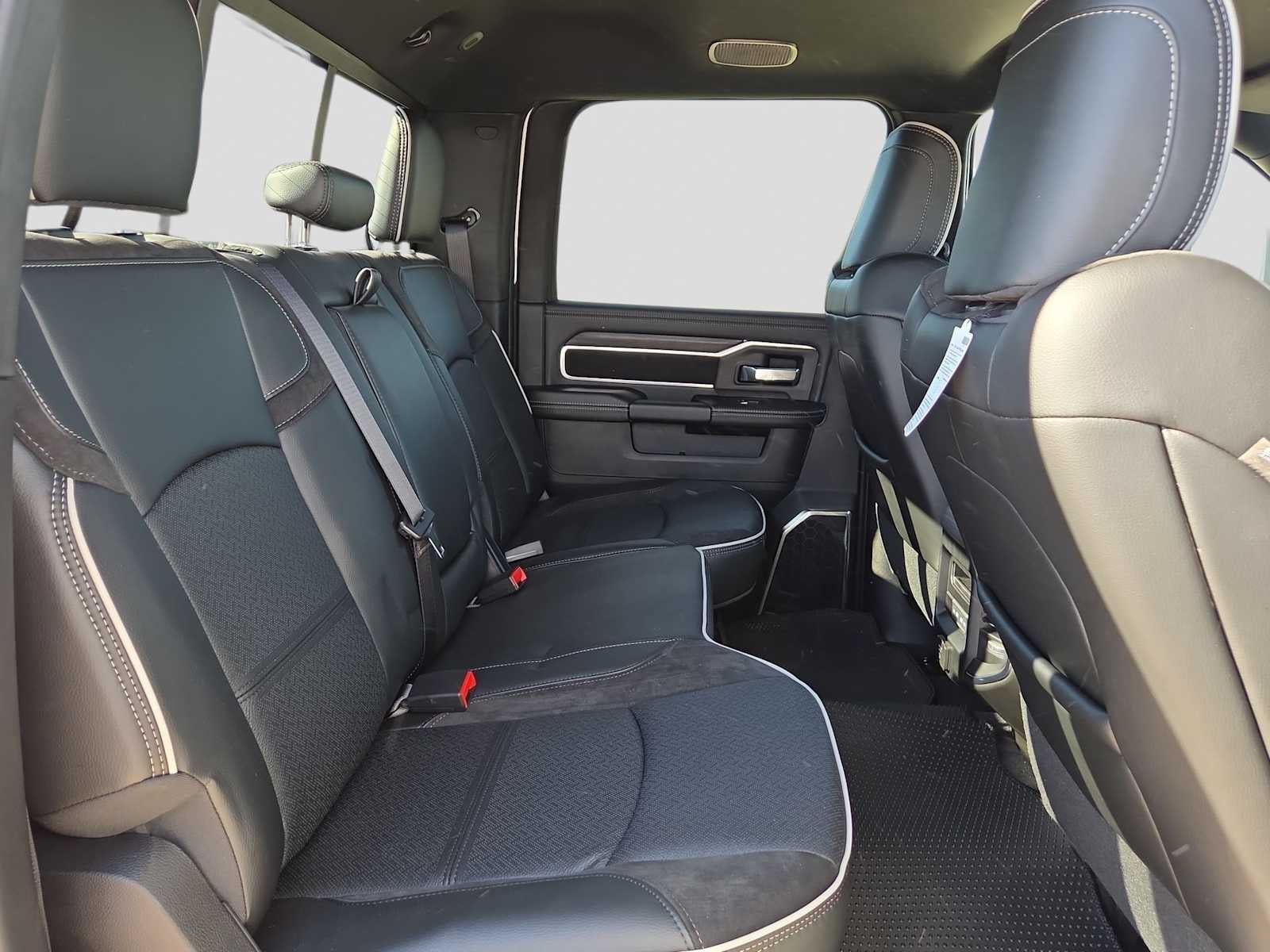 2026 RAM 2500 RAM 2500 LARAMIE CREW CAB 4X4 6'4' BOX