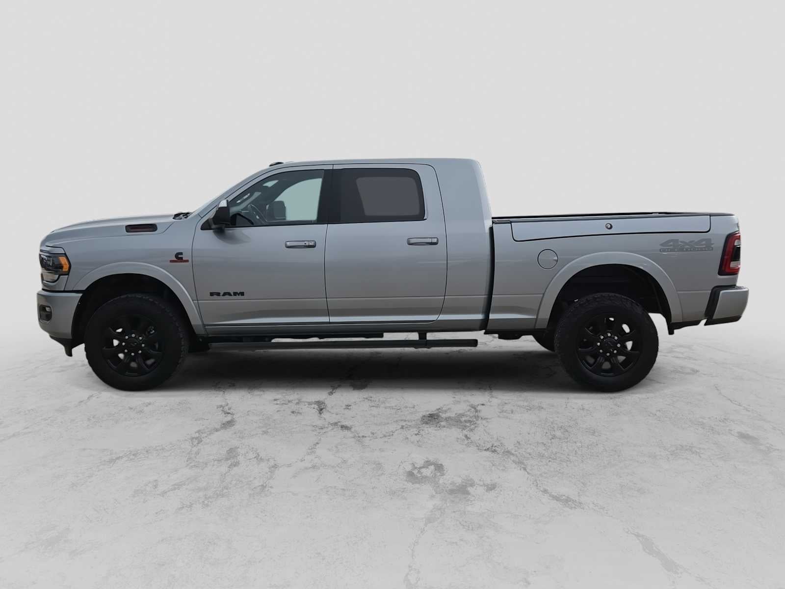 2022 RAM 2500 Limited Mega Cab 4x4 6'4' Box