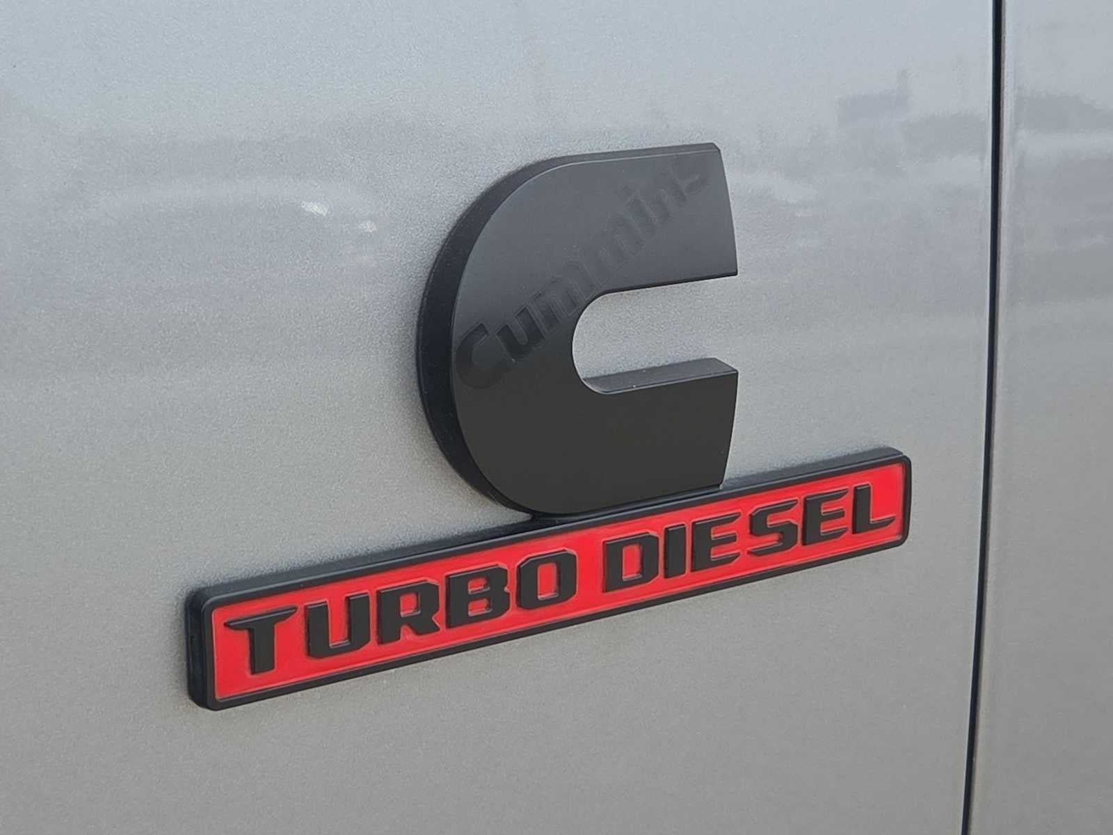 2022 RAM 2500 Limited Mega Cab 4x4 6'4' Box