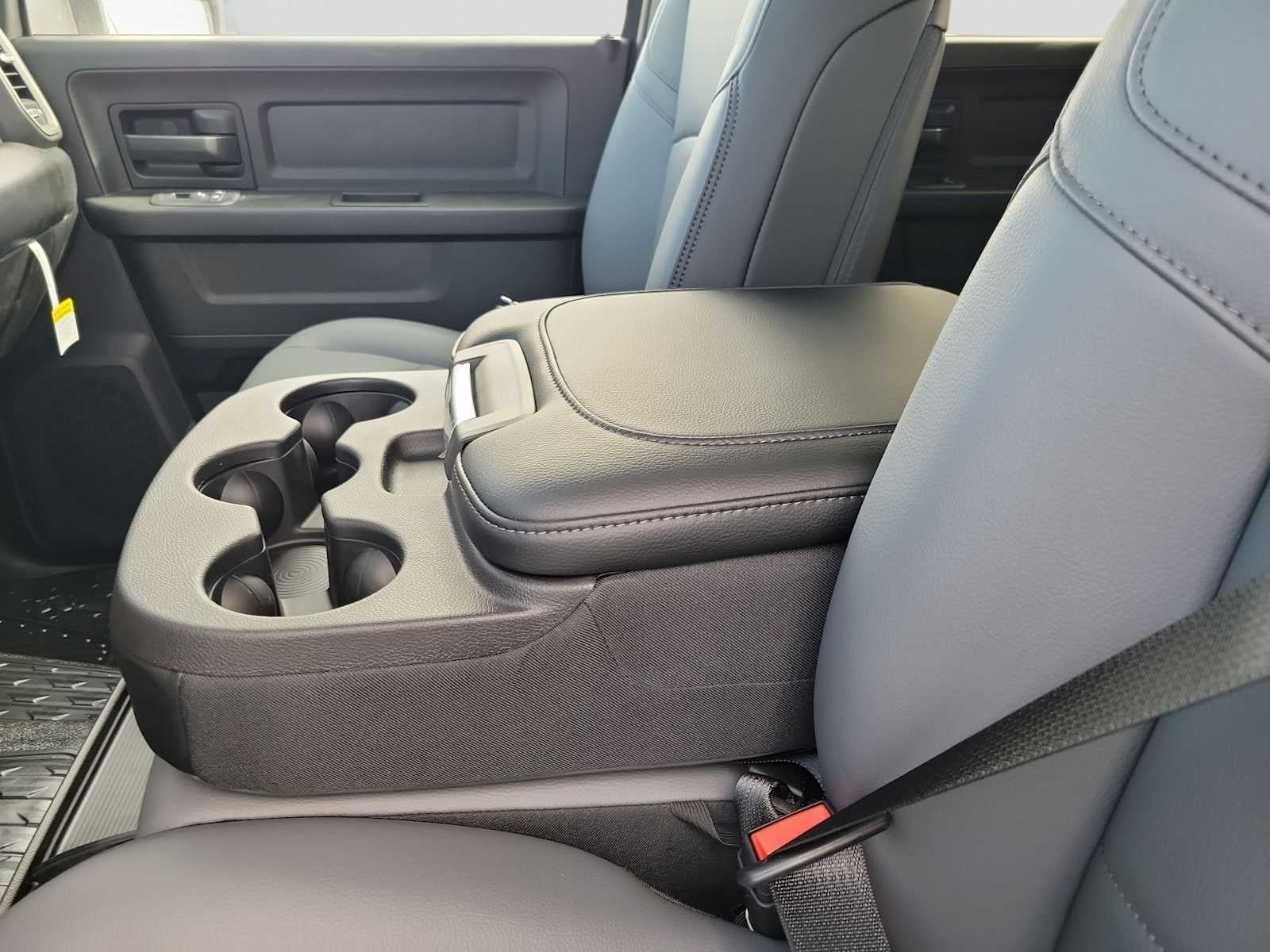 2026 RAM Ram 4500 Chassis Cab RAM 4500 TRADESMAN CHASSIS CREW CAB 4X4 60' CA