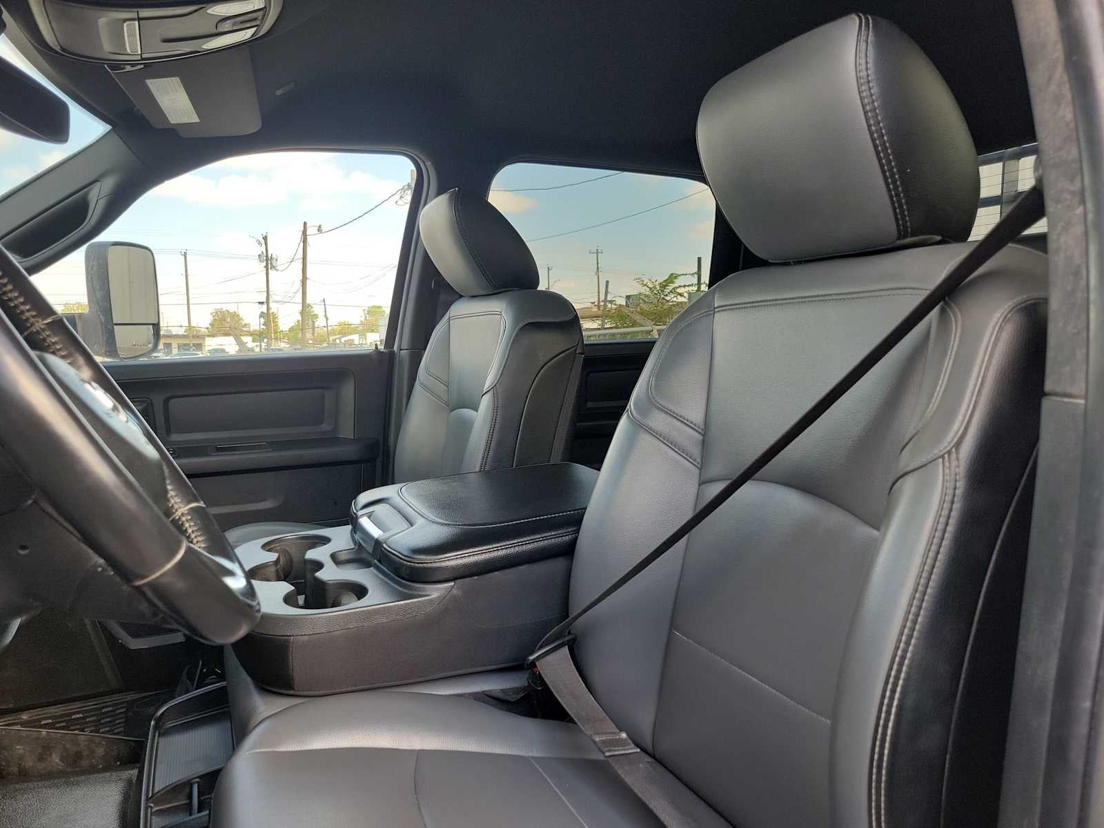 2022 RAM 5500 Chassis Cab Tradesman/SLT/Laramie/Limited