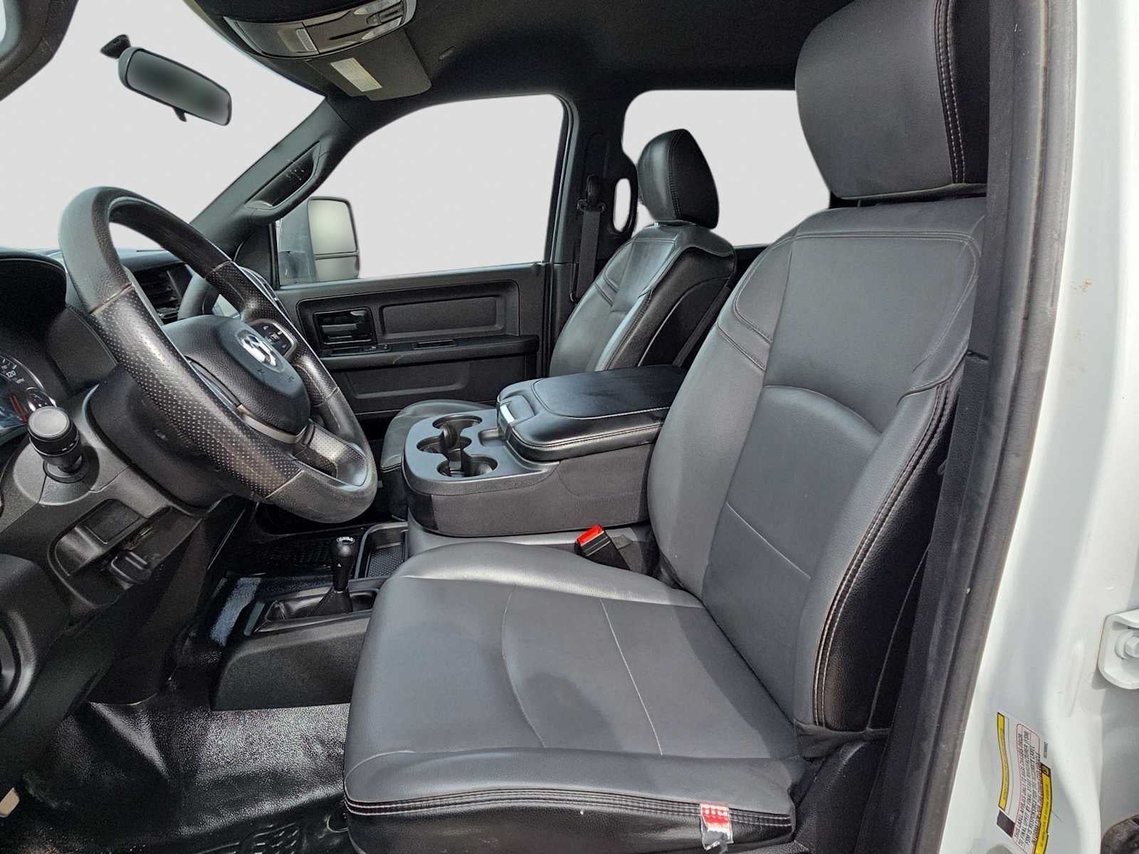 2024 RAM 5500 Chassis Tradesman/SLT/Laramie/Limited