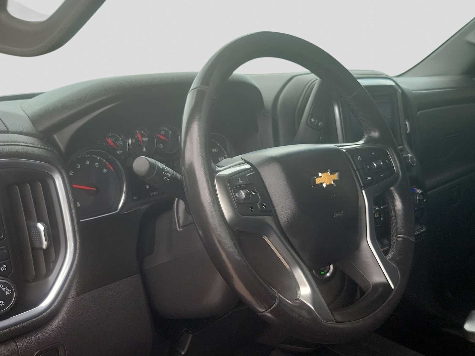 2021 Chevrolet Silverado 1500 2WD Crew Cab Short Bed LT