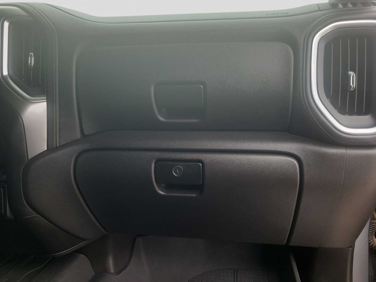 2021 Chevrolet Silverado 1500 2WD Crew Cab Short Bed LT