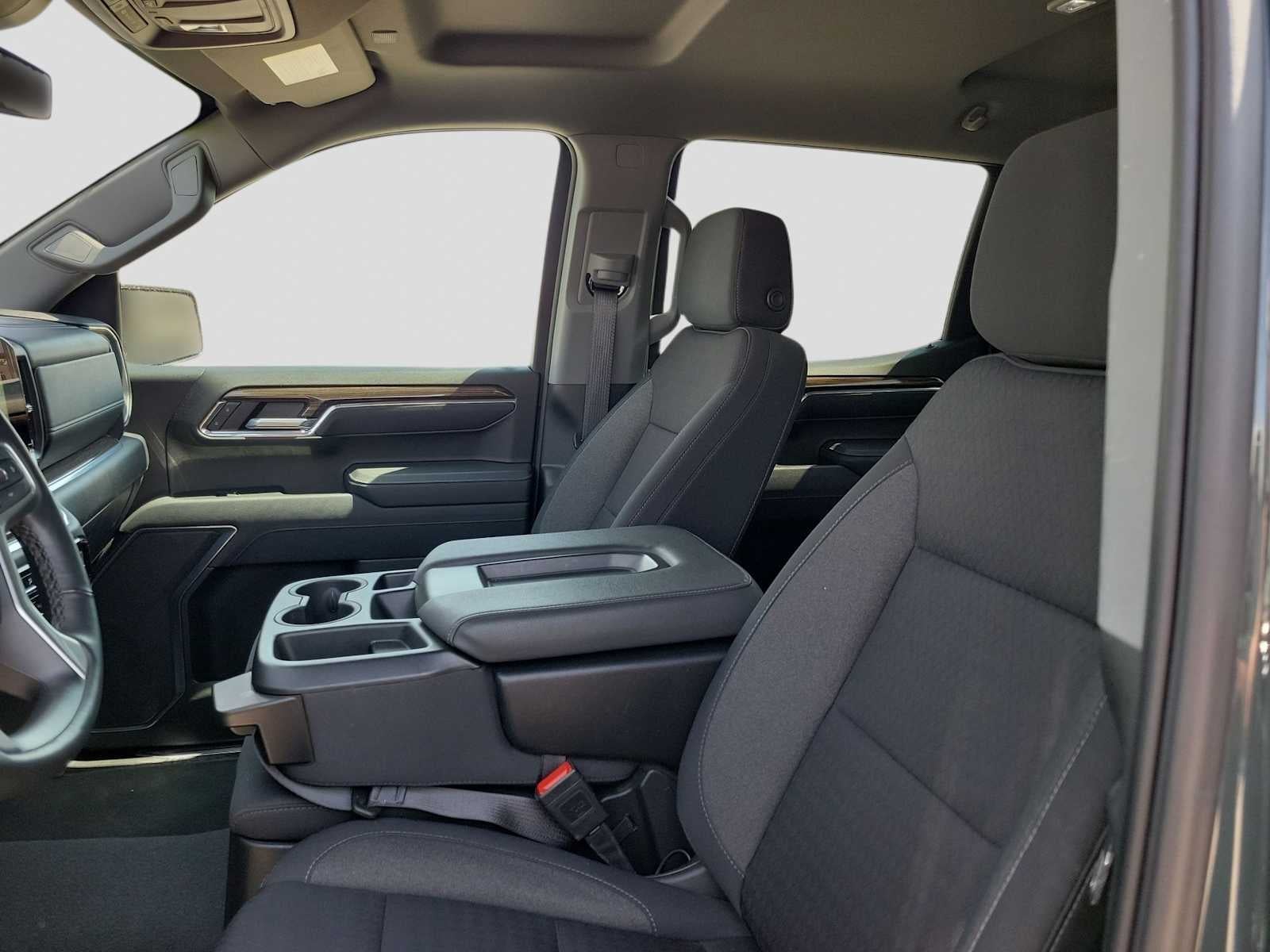 2025 Chevrolet Silverado 1500 4WD Crew Cab Standard Bed LT