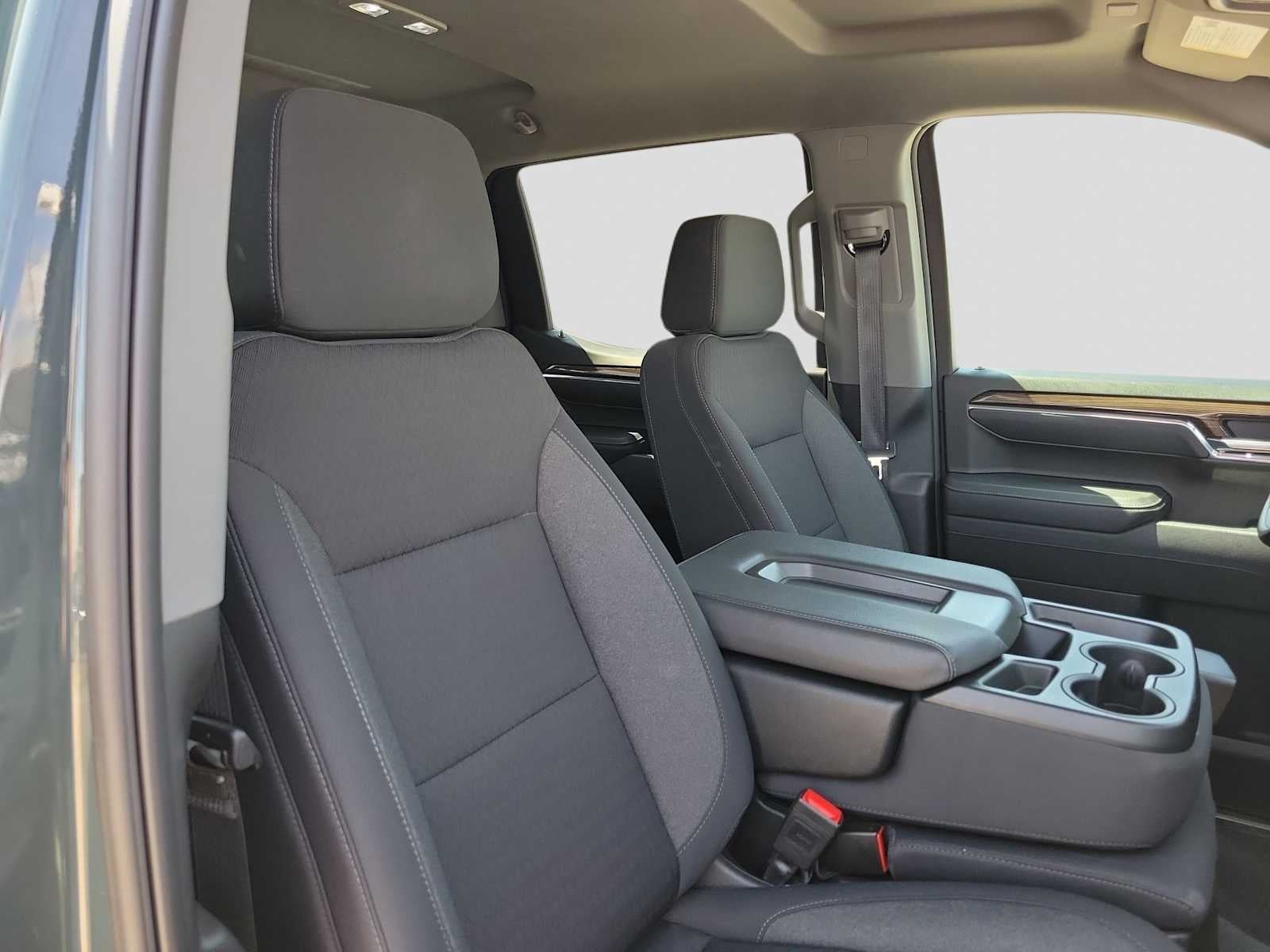 2025 Chevrolet Silverado 1500 4WD Crew Cab Standard Bed LT