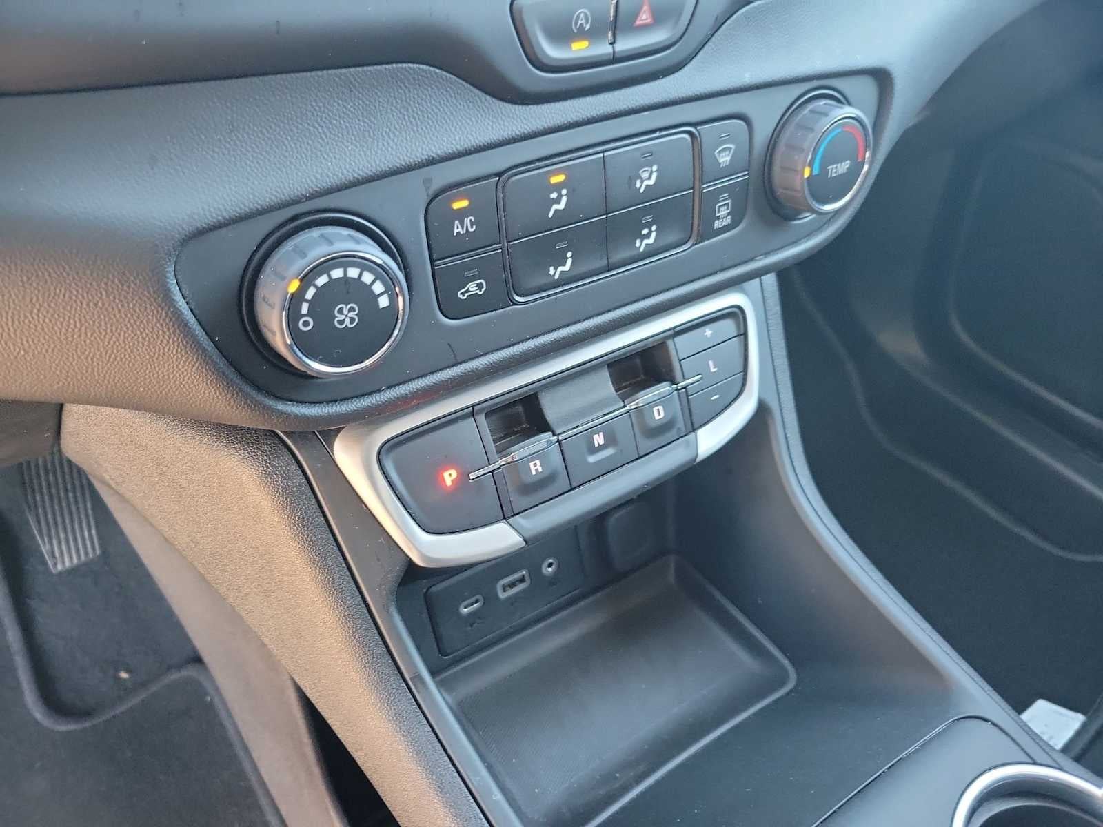 2024 GMC Terrain FWD SLE