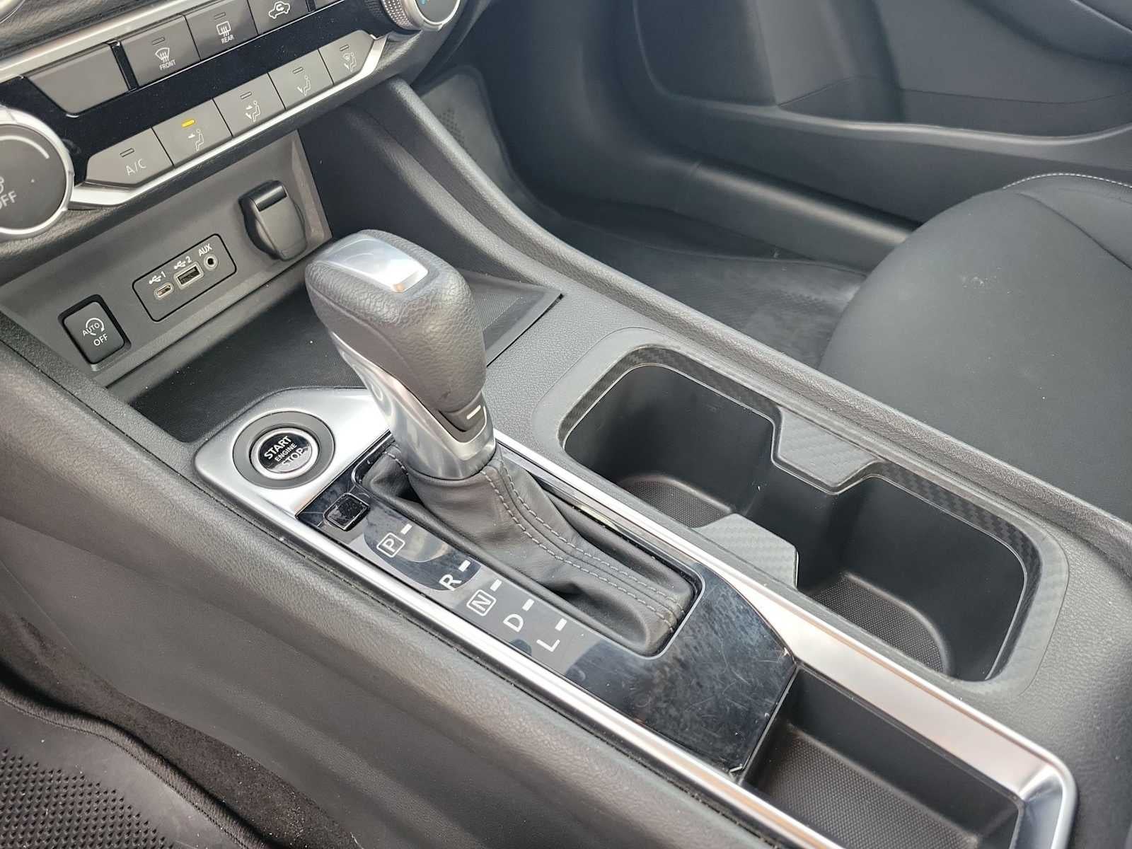 2024 Nissan Sentra SV Xtronic CVT