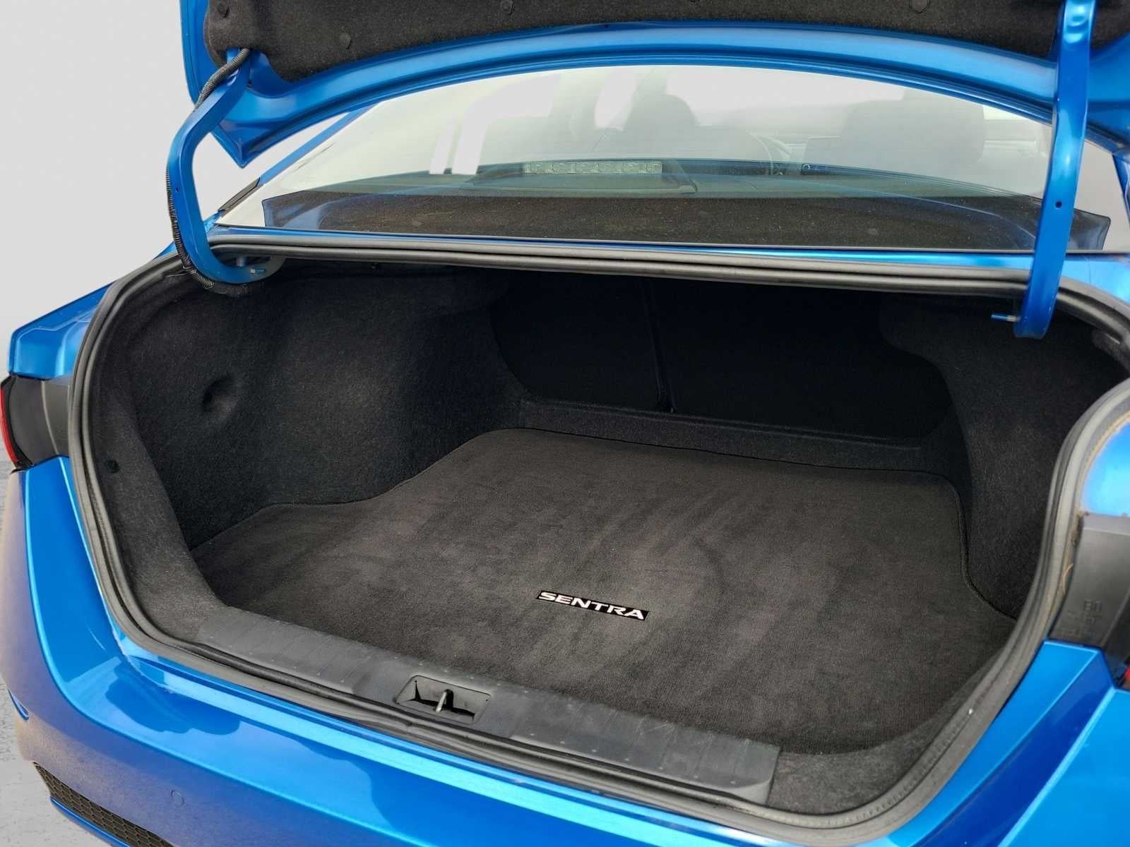 2023 Nissan Sentra SV Xtronic CVT