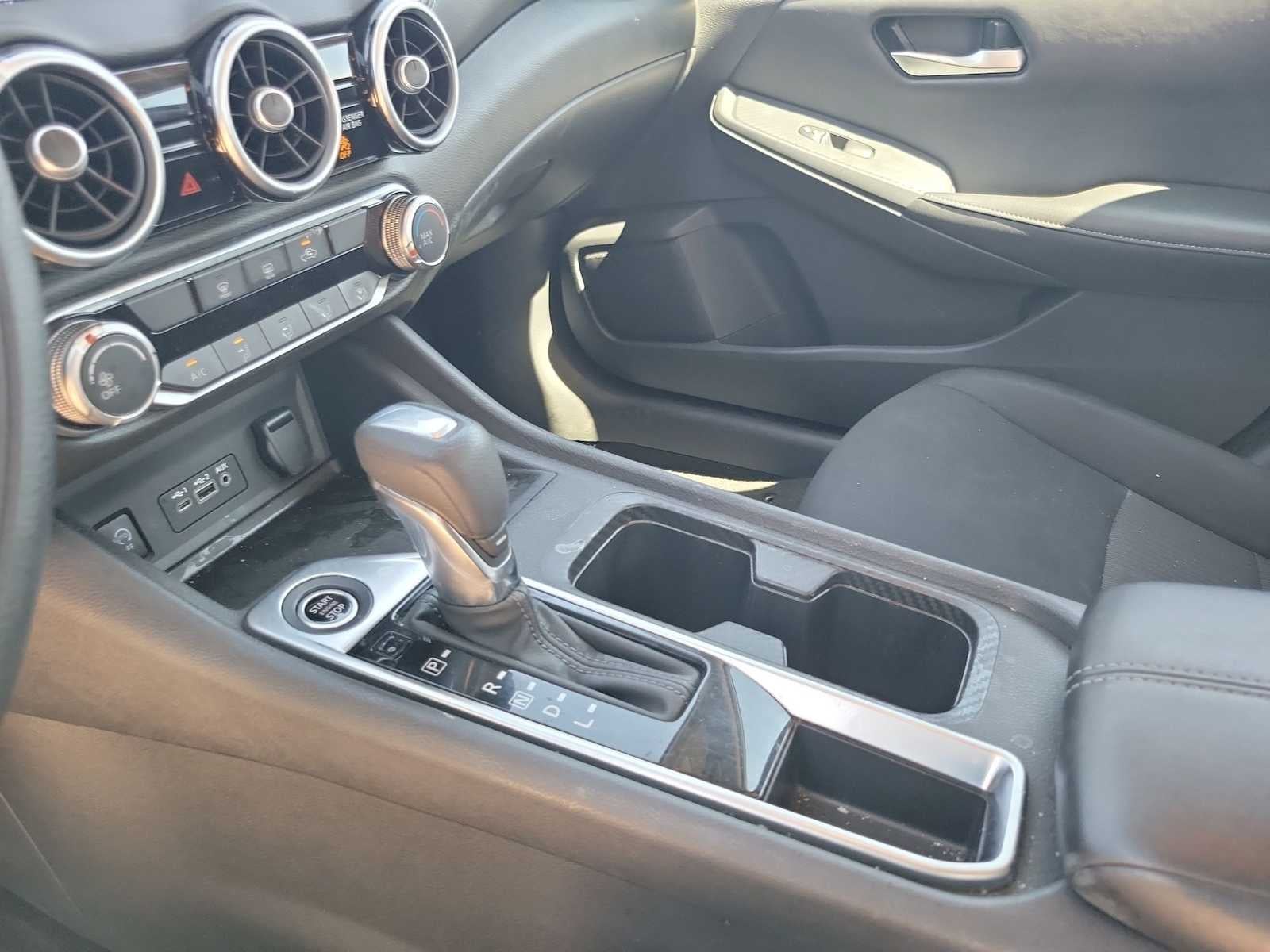 2024 Nissan Sentra SV Xtronic CVT
