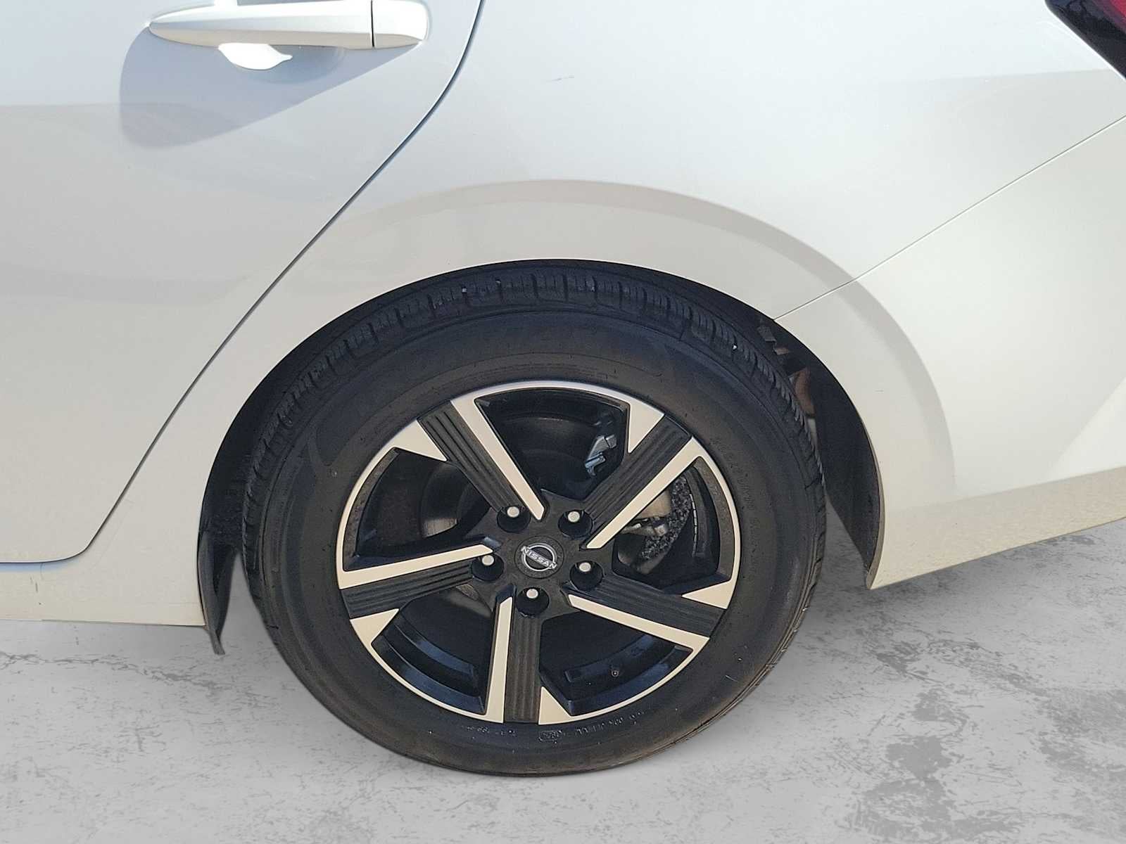 2024 Nissan Sentra SV Xtronic CVT