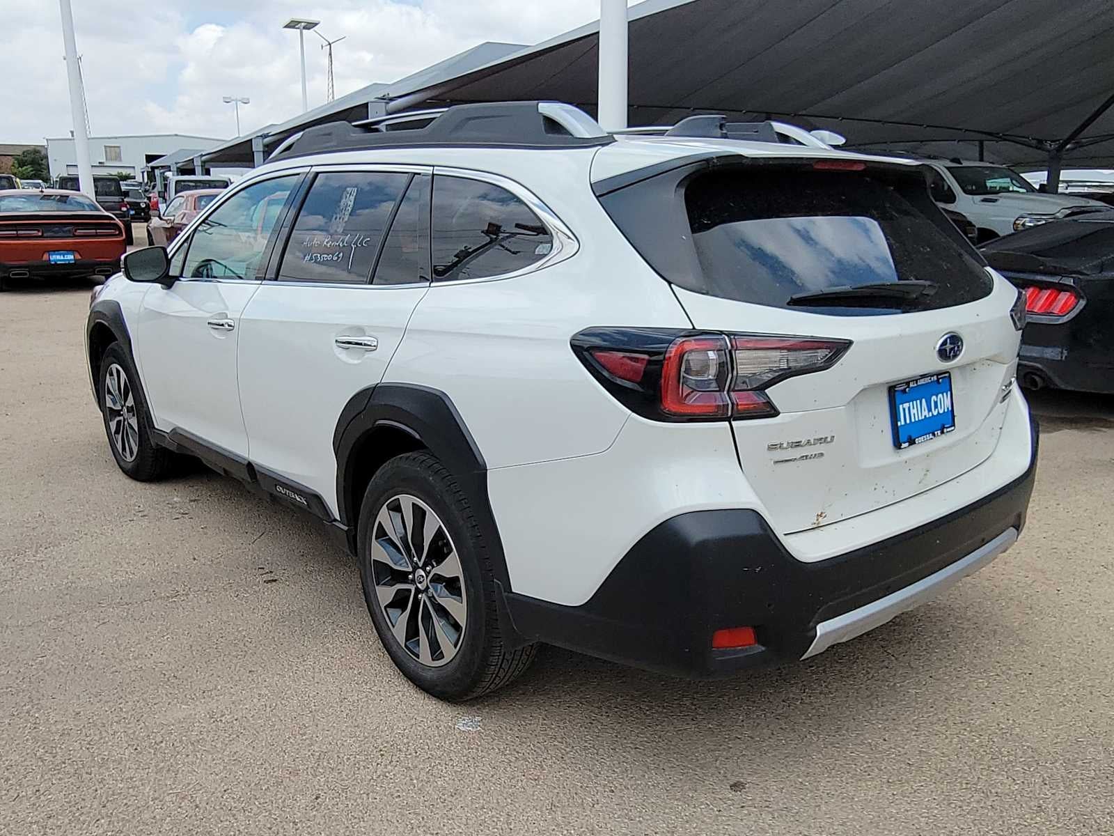 2023 Subaru Outback Touring
