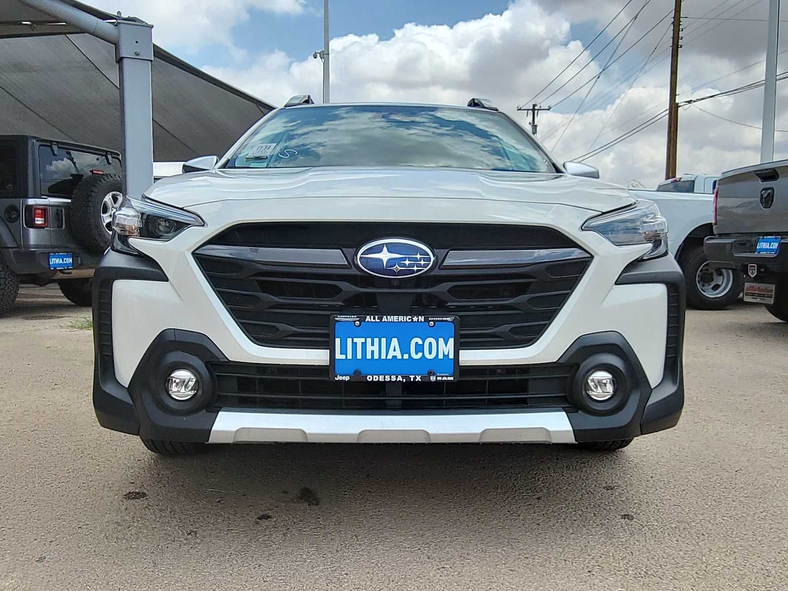 2023 Subaru Outback Touring