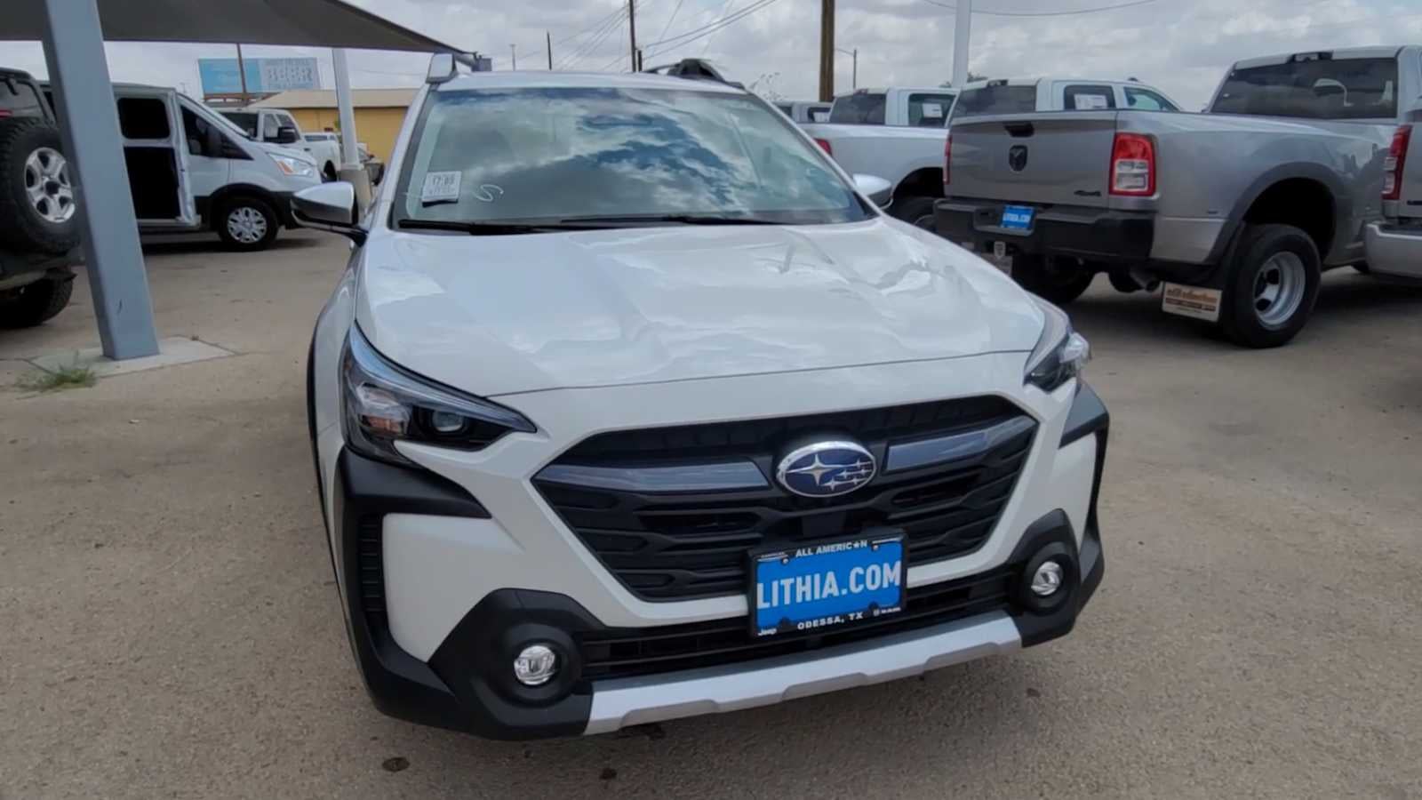 2023 Subaru Outback Touring