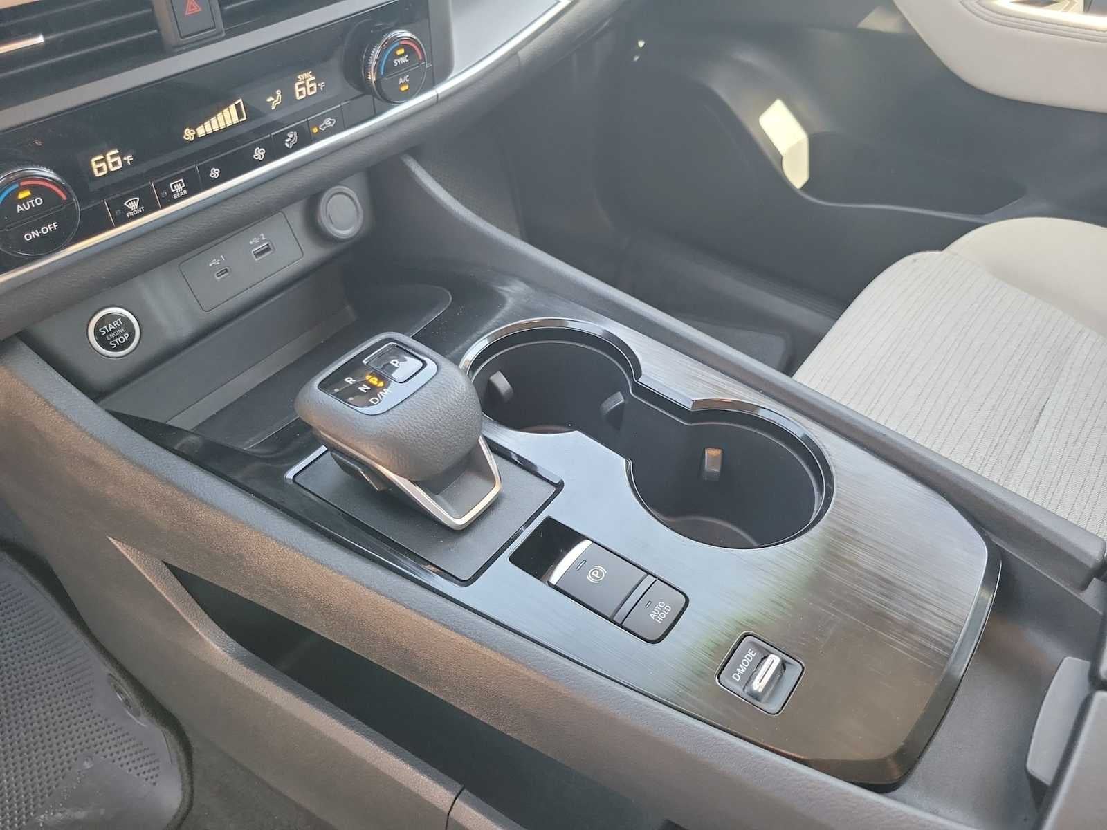 2023 Nissan Rogue SV FWD