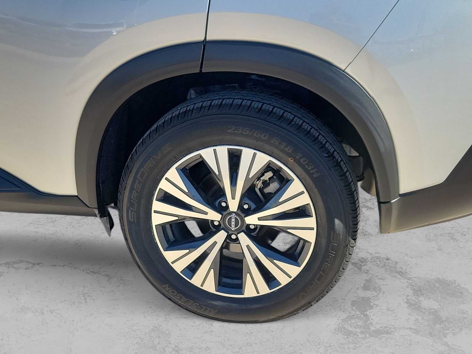 2023 Nissan Rogue SV FWD