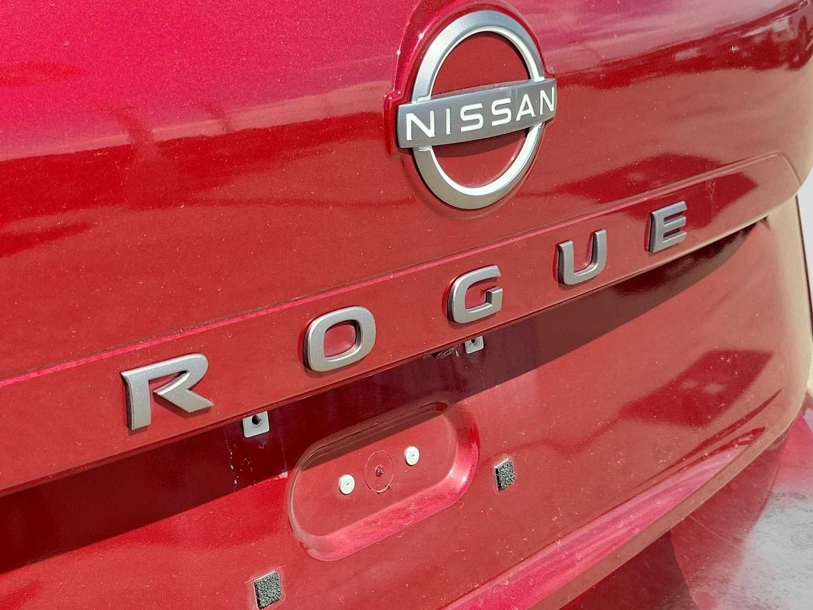 2025 Nissan Rogue SV FWD