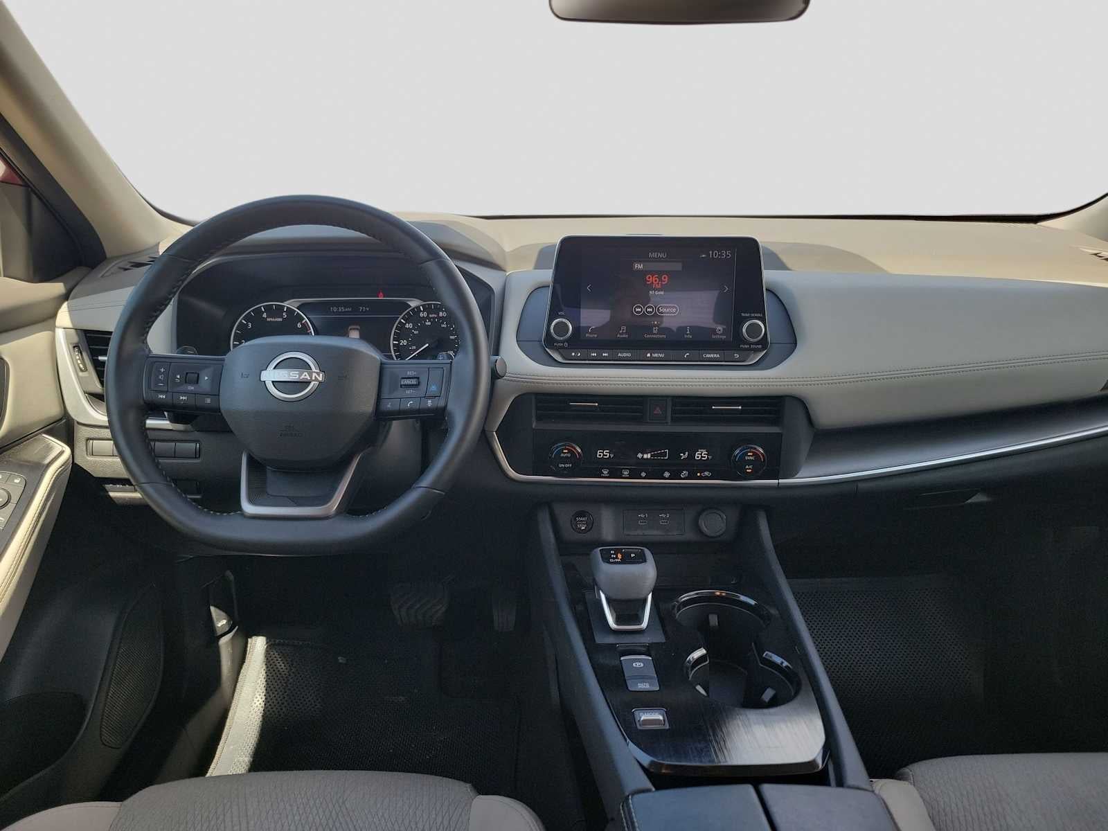 2025 Nissan Rogue SV FWD