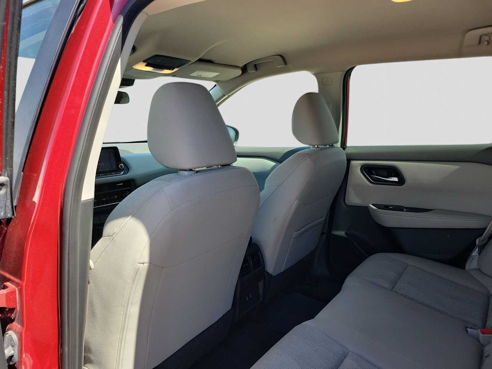 2025 Nissan Rogue SV FWD