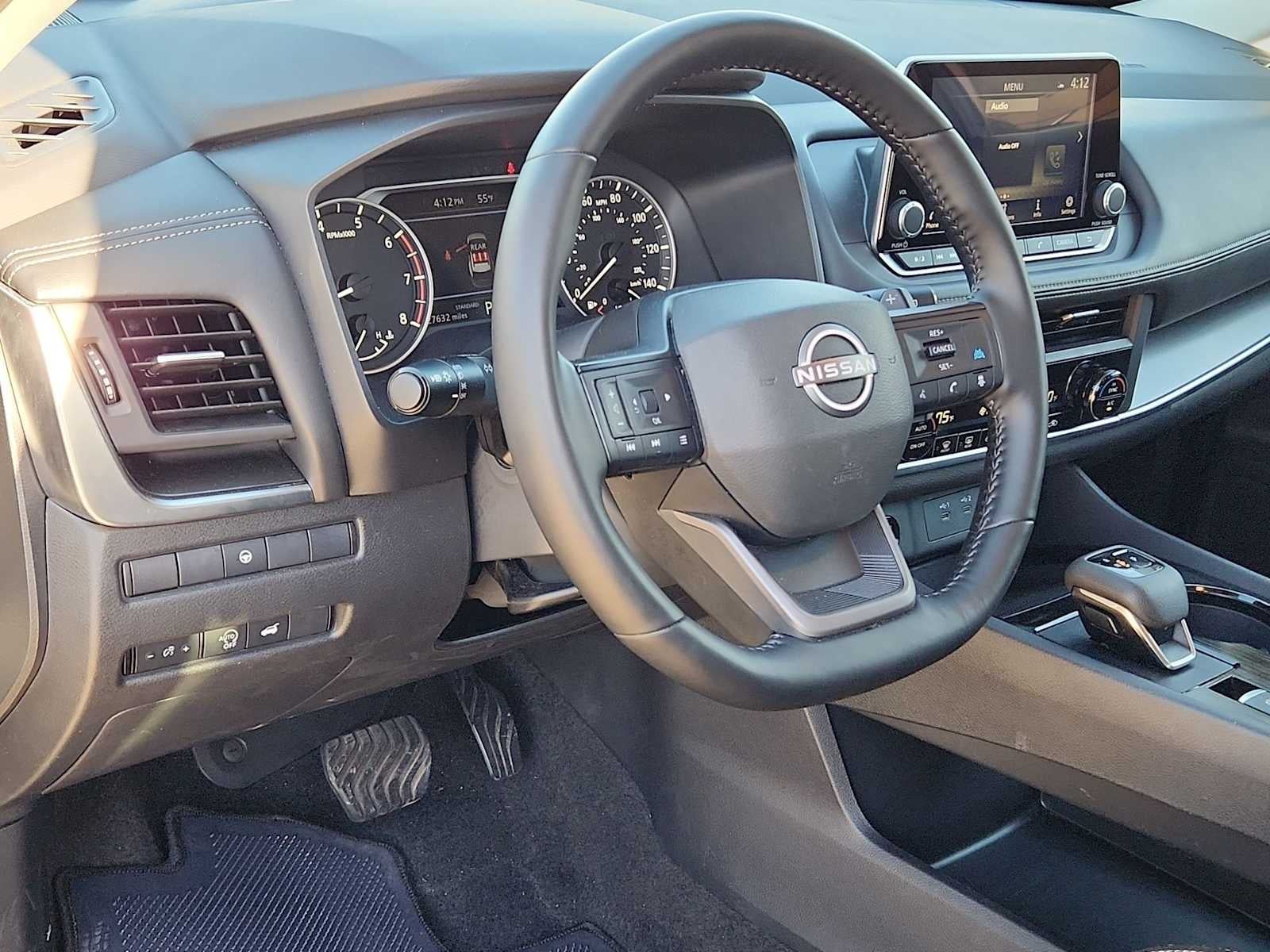 2025 Nissan Rogue SV FWD