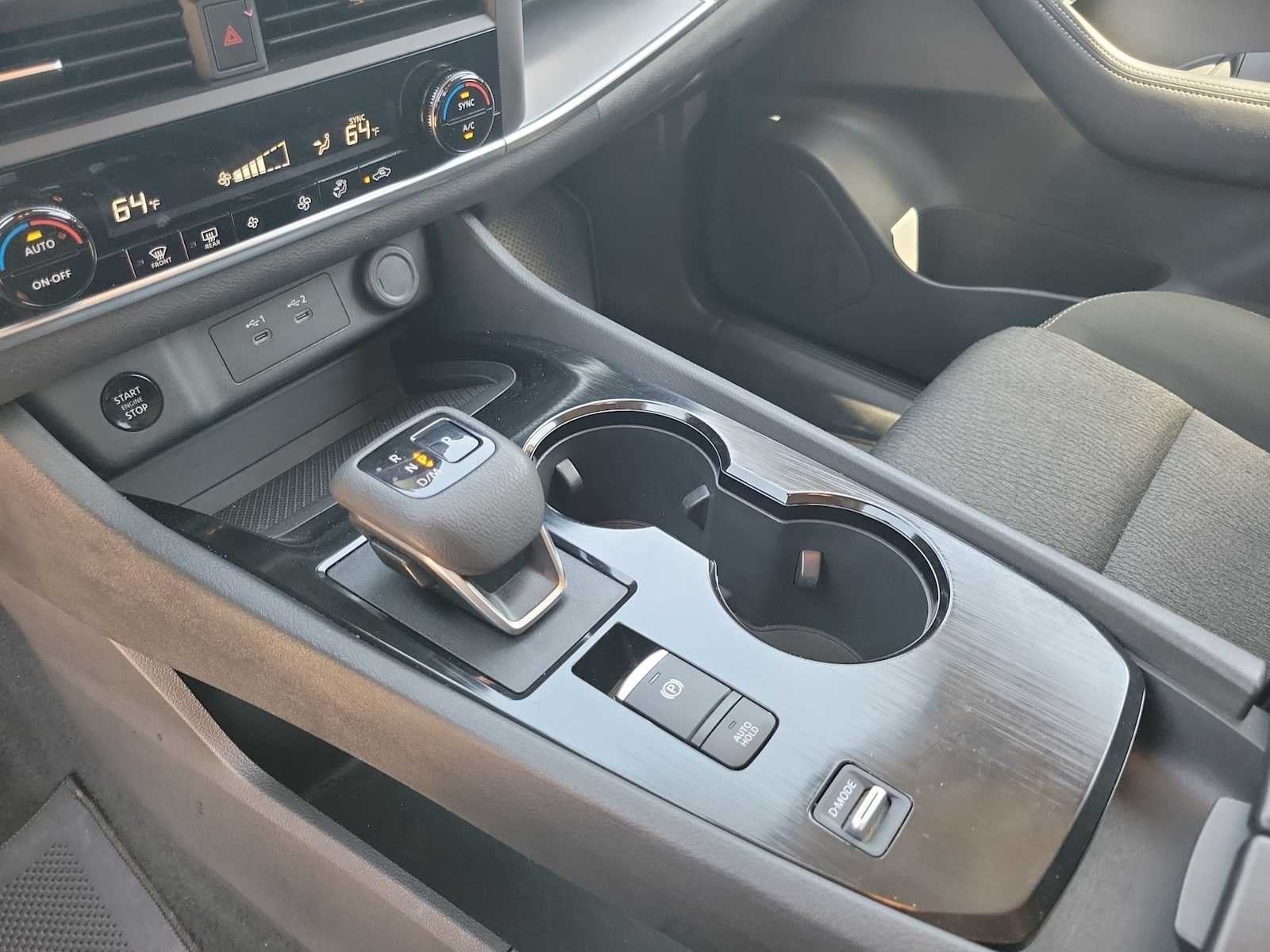 2025 Nissan Rogue SV FWD