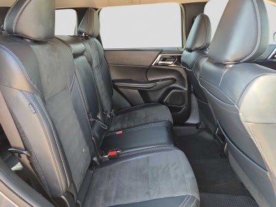 2024 Mitsubishi Outlander SE FWD