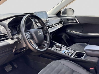 2024 Mitsubishi Outlander SE FWD