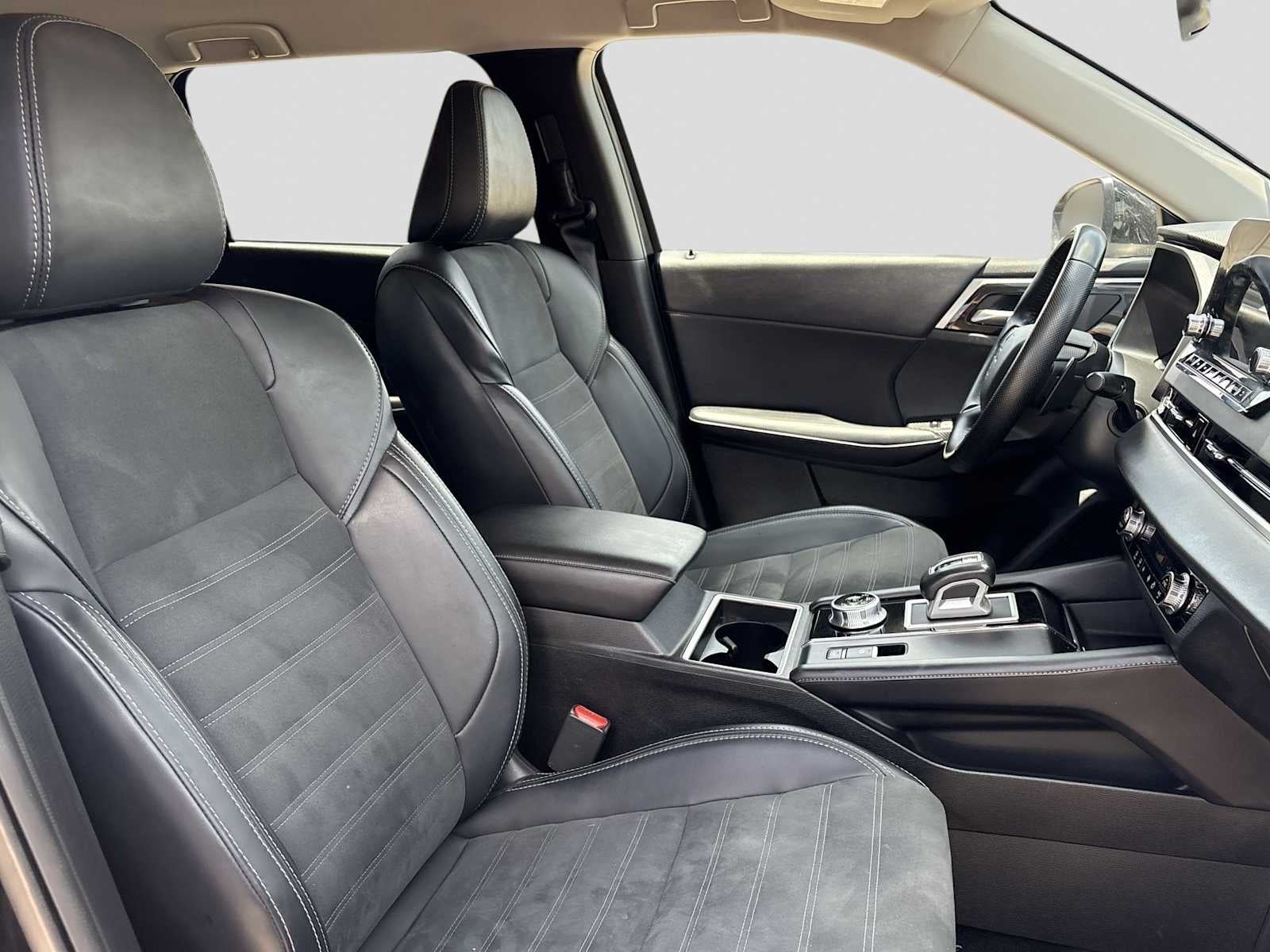 2024 Mitsubishi Outlander SE FWD