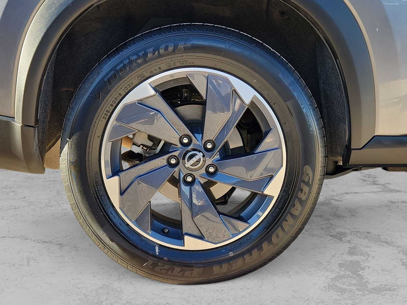 2025 Nissan Rogue SV FWD