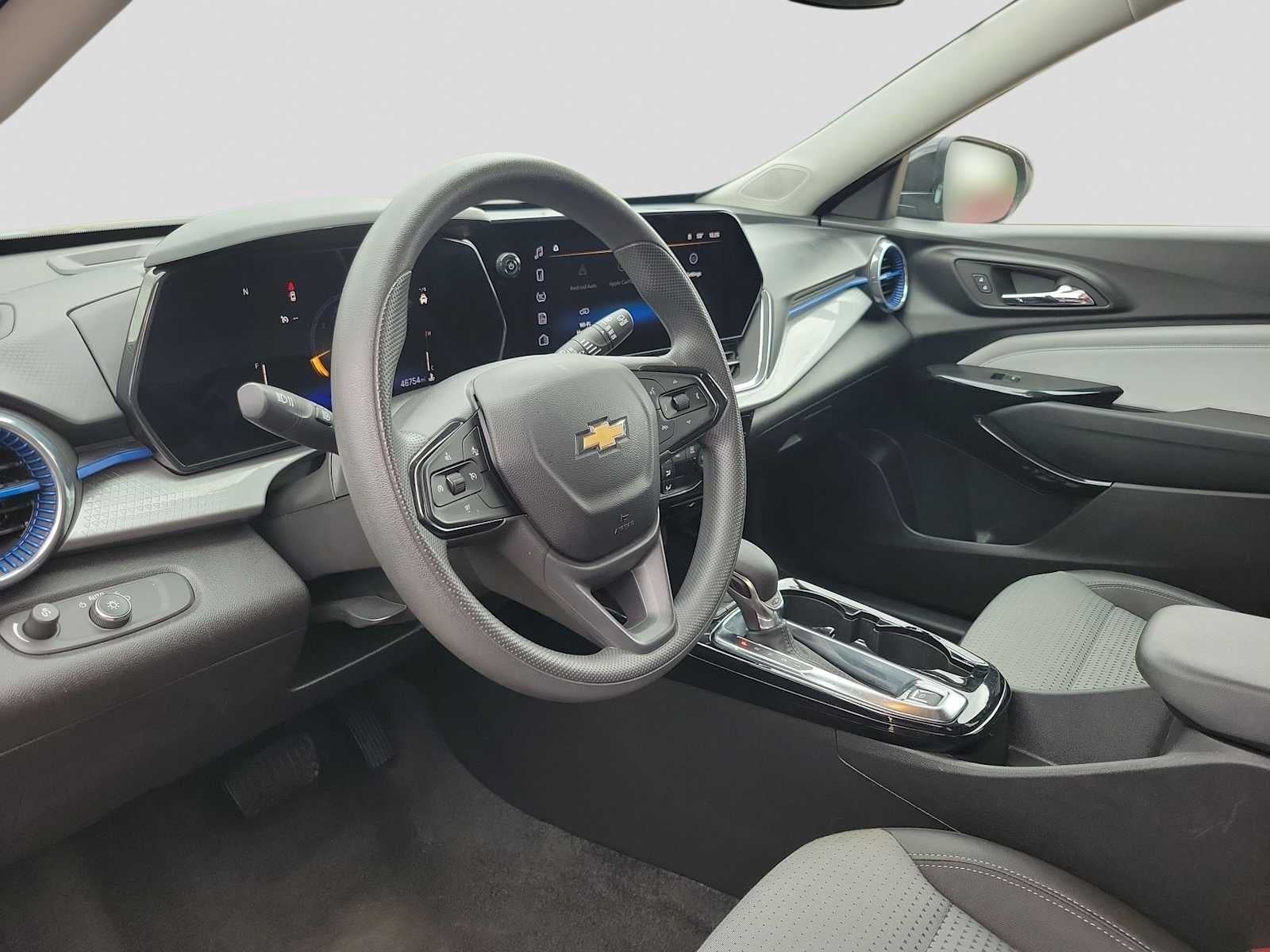 2024 Chevrolet Trax FWD LT