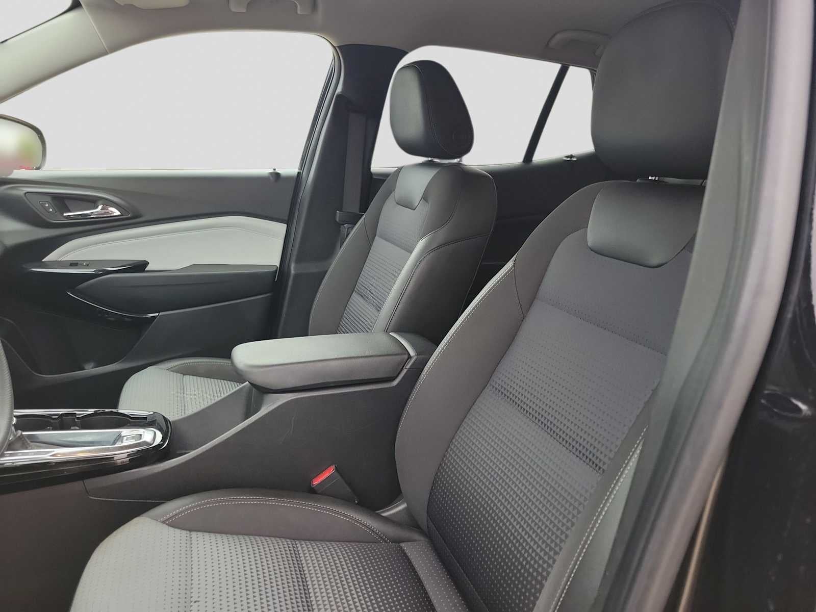 2024 Chevrolet Trax FWD LT