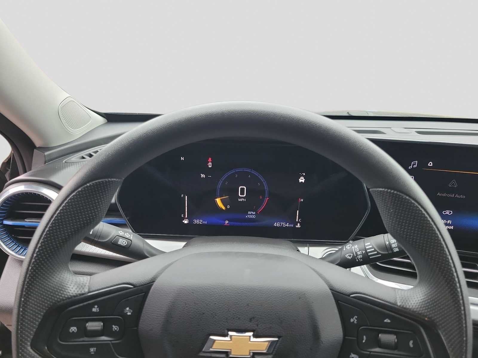 2024 Chevrolet Trax FWD LT