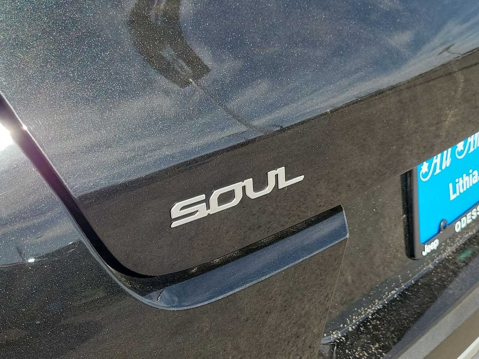 2024 Kia Soul LX