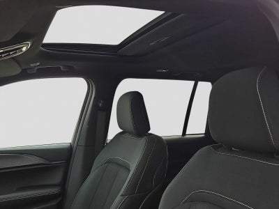 2026 Jeep Grand Cherokee GRAND CHEROKEE LAREDO X 4X2